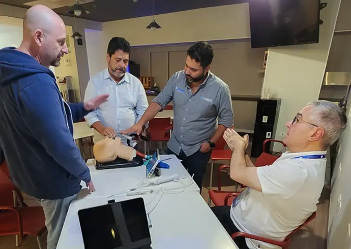 Pioneering the future of airway management with NUway." (Dr. Navarro, Dr. Utin, Dr. Hermosillo and our president, Mr. Hermosillo)